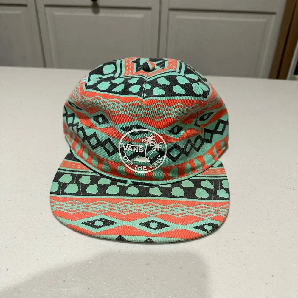 Vans Off The Wall Snap Back Hat w/ Geometric Pattern